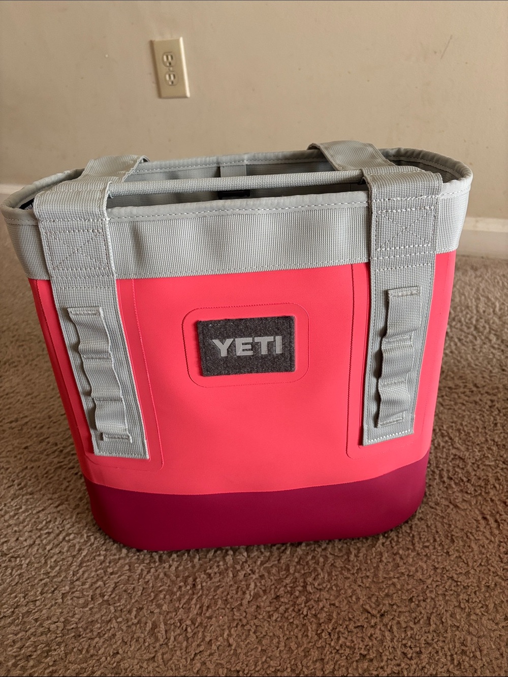 YETI Camino 20 Tote in Bimini Pink - Picture 4 of 5